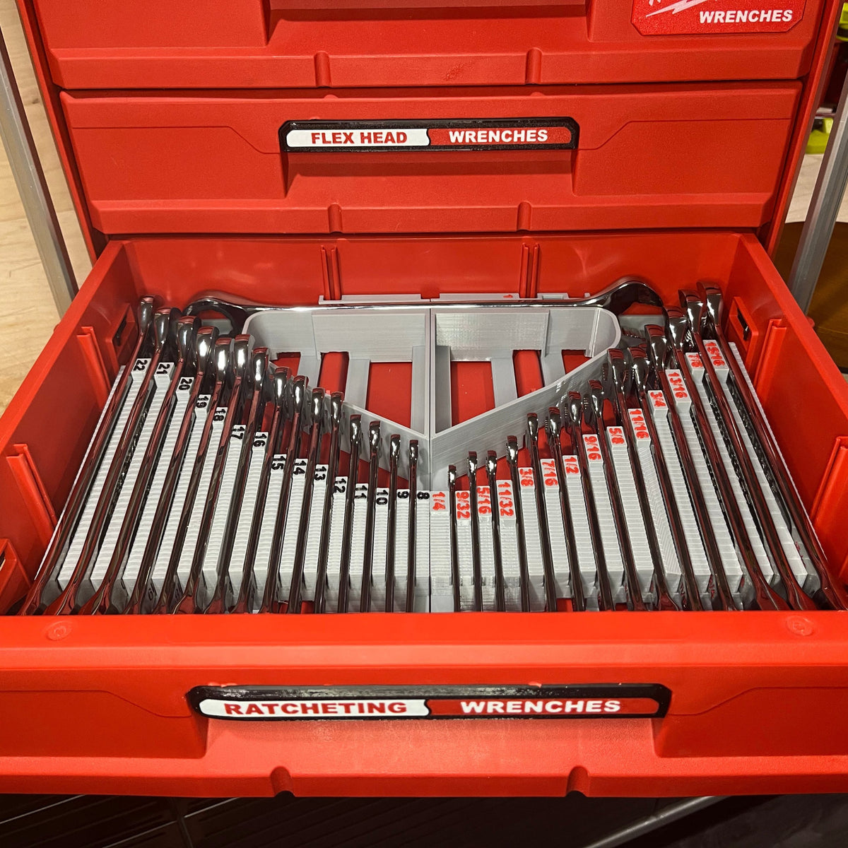 Ratcheting combination wrench inserts in a Milwaukee PACKOUT drawer
