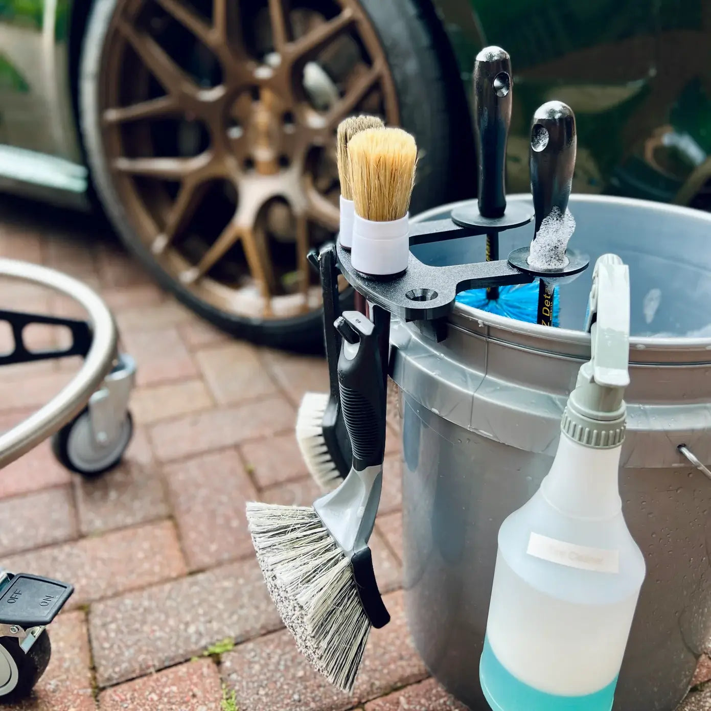 BucketCaddy - Wheel, Tire, & Detailing Brush Organizer for 5-gallon and 6-gallon Car Wash Buckets