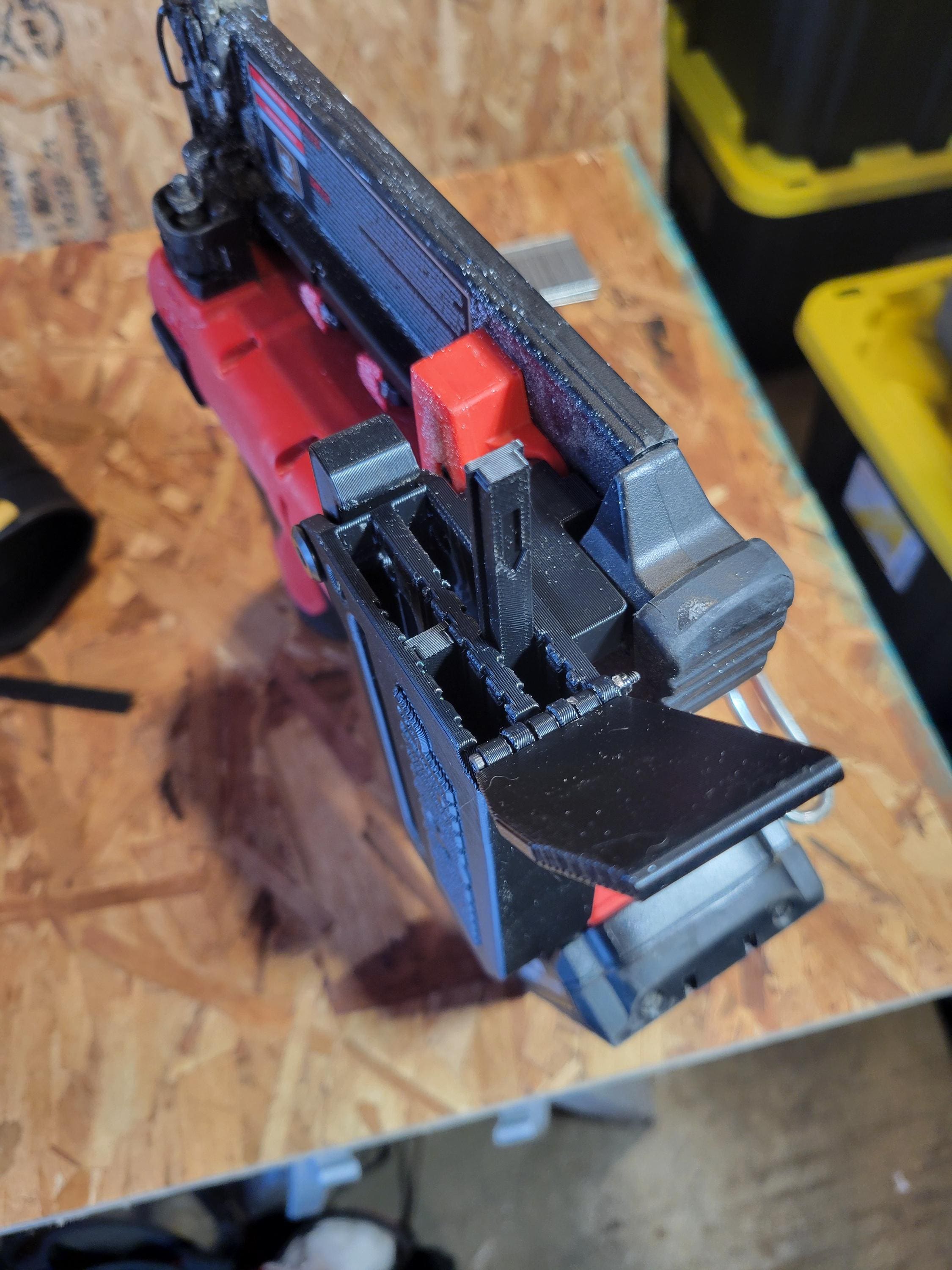 NAILSWAP M18 18 Ga brad nailer magazine swap action